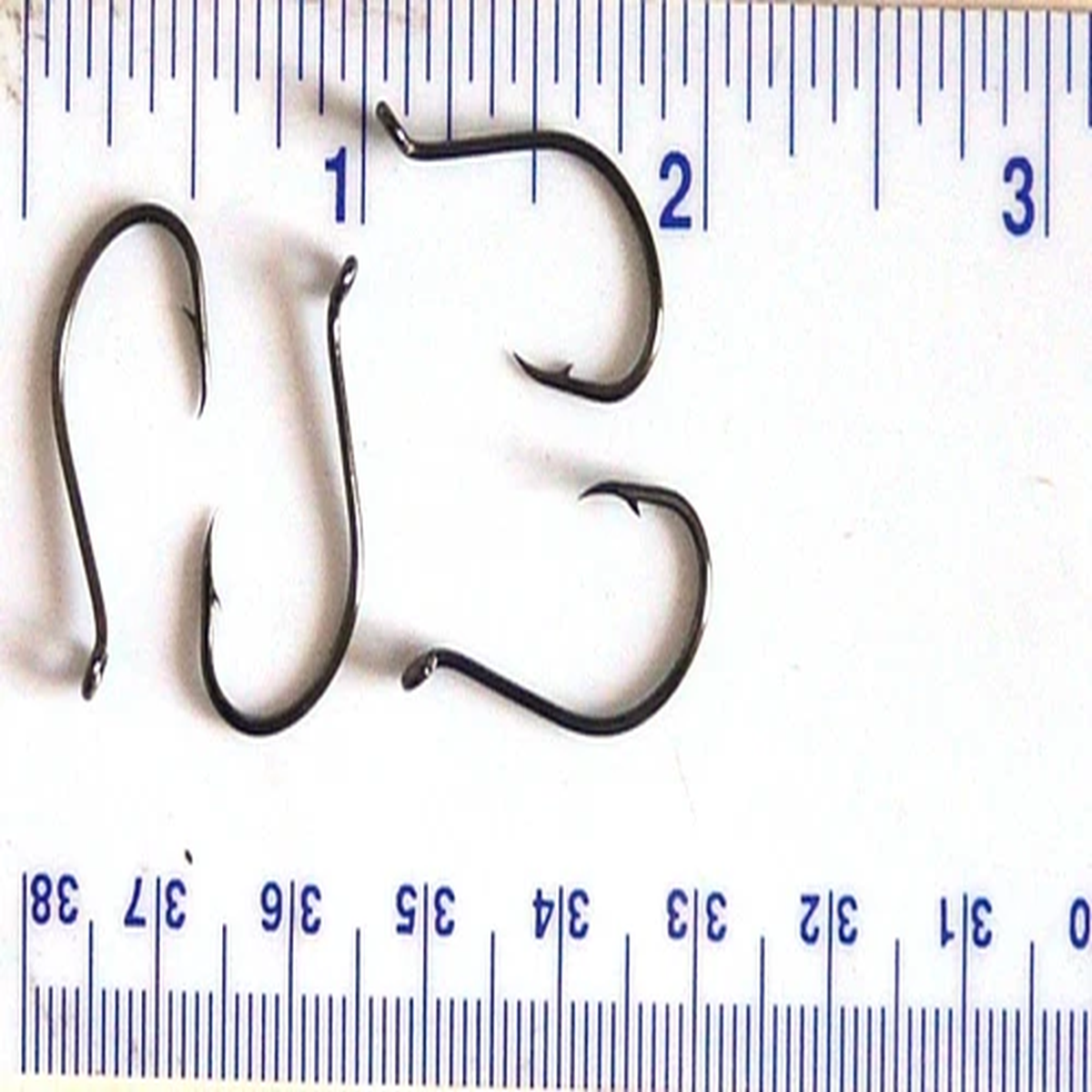 100 Matzuo 113010 (413014) Black Chrome Octopus Fish Fishing Hooks size 2