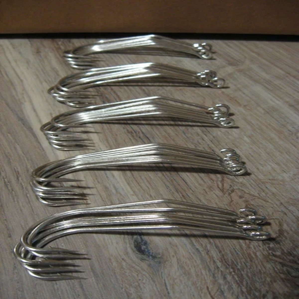 25 Mustad Kirbed Bent Shank Limerick Tube Fish Hooks 31022-DT Size 8/0 Saltwater
